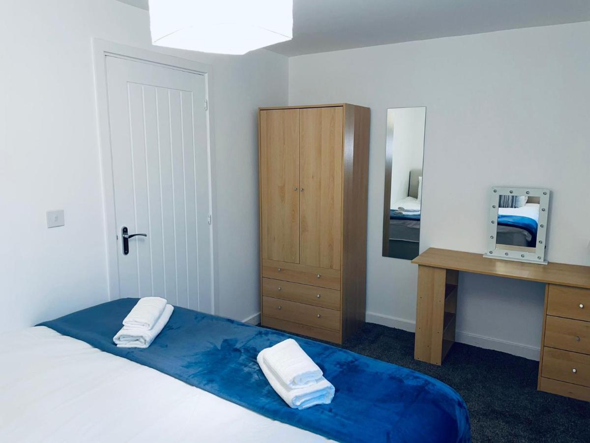 Cosy Family Home - Coventry City Centre - Entire House Εξωτερικό φωτογραφία
